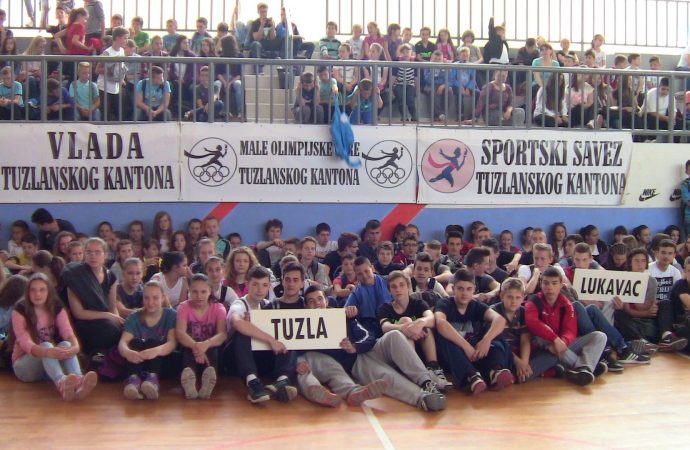 Rezultati Malih Olimpijskih igara Tuzlanskog kantona u odbojci za učenike osnovnih škola, 2015/16. godine